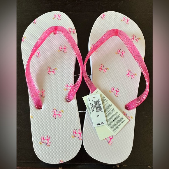 Gap Kids Partially Plant-Based Flip Flops w/ Unicorns in Girls Size 5/6 - Picture 1 of 3